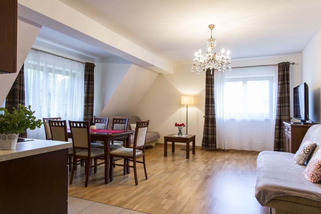 Udanypobyt Apartamenty Snowbird コシチェリスコ エクステリア 写真