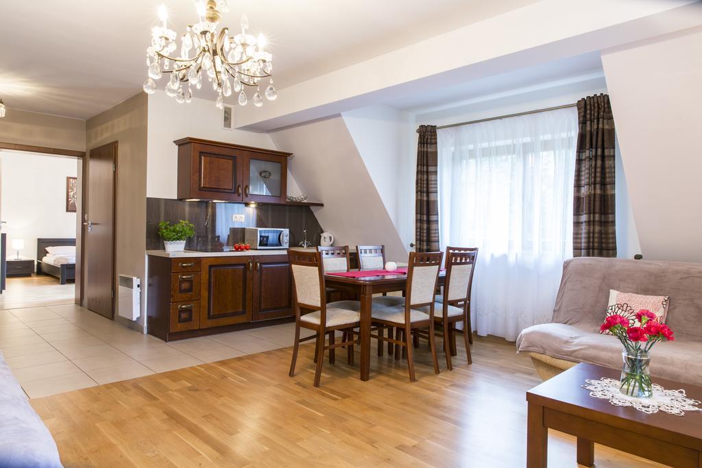 Udanypobyt Apartamenty Snowbird コシチェリスコ エクステリア 写真