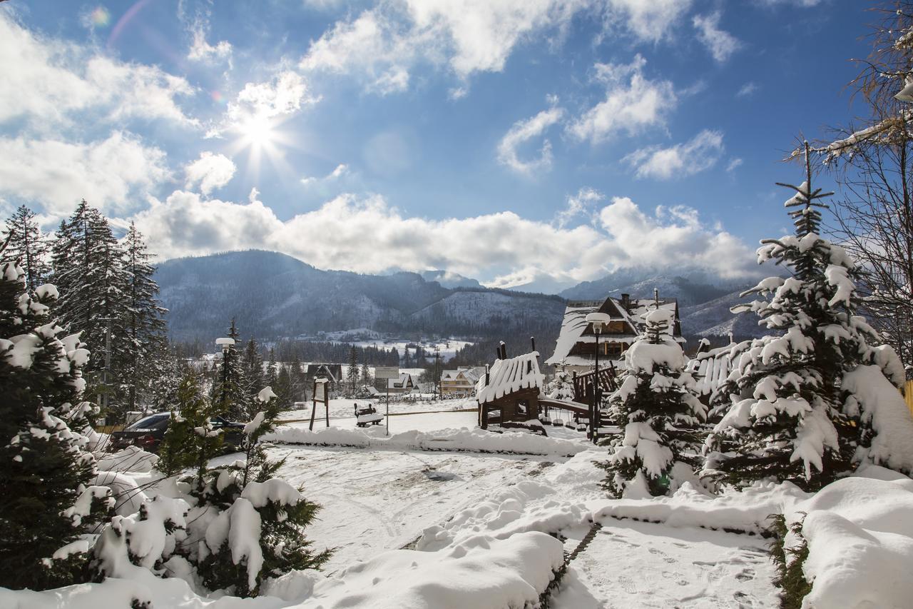 Udanypobyt Apartamenty Snowbird コシチェリスコ エクステリア 写真